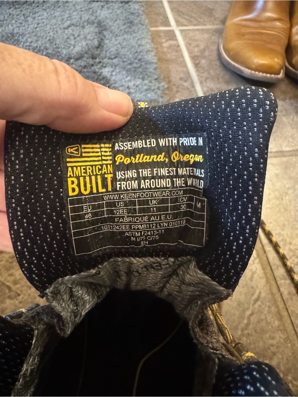 Keen Brown and Black Men's Work Boots with Yellow Accents - Picture 4 of 4